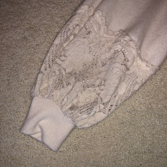 Alya Cream Sweater with Lace Detail - Picture 3 of 5